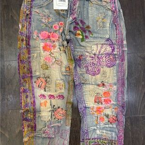 Magnolia Pearl Colorful Embroidered Jeans Gently Worn, Great Condition